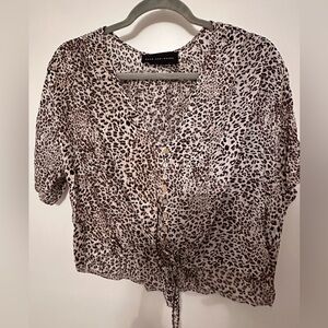 Chic Leopard Print Blouse